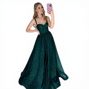 Robe de soirée élégante verte à sequins, col cœur, bretelles spaghetti, longueur ras du sol, en satin, pour femme - Product Image 2