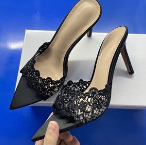Collection Été 2025 Huizhou – Sandales à talons aiguilles super hauts et fins, style européen et américain, à bout pointu, avec empeigne en maille ouverte à l'arrière - Product Image 5
