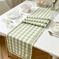 Caminho de Mesa Xadrez de Algodão com Babados Personalizado para Atacado, Toalha de Mesa com Borda Franzida para Decoração de Jantar