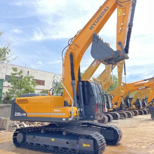 รถขุดไฮดรอลิกแบบตีนตะขาบฮุนได 220 ขนาด 22 ตัน รุ่น Hyundai 220LC-9s มือสอง ขายดี - Product Image 3