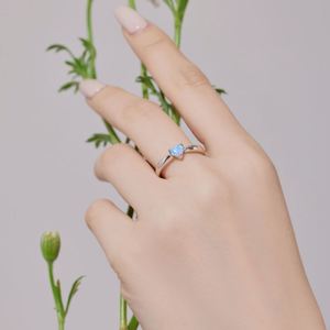 Bijoux fins personnalisés Dylam pour femmes, hypoallergéniques, argent sterling 925 plaqué rhodium, anneaux en forme de cœur avec pierres - Product Image 2