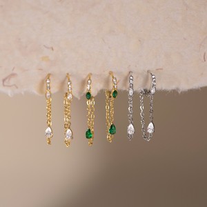 Pendientes de Acero Inoxidable, Resistentes al Deslustre, Impermeables, con Zirconia Verde en Forma de Lágrima y Borla, Baño de Oro de 18K - Product Image 1