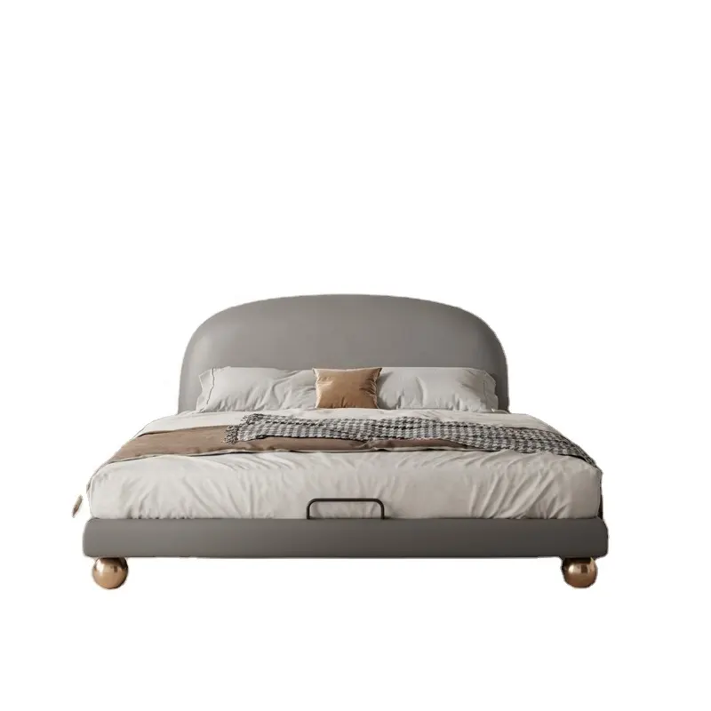 Двухспальная кровать в скандинавском стиле