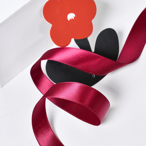 All'ingrosso personalizzato 5/8 pollici 100 iarde per rotolo colori rossi ribon seta poliestere raso nastri per carta da regalo - Product Image 4
