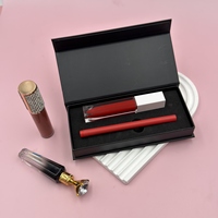 Set Lipstik dan Lip Liner 2 in 1 Private Label Grosir, Vegan, Tahan Lama, Lip Plumper Ajaib, Oil Matte, Perlengkapan Kosmetik