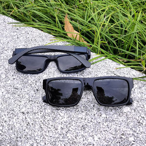 Achat en gros de lunettes de soleil personnalisées Temple à verres interchangeables pour hommes, lunettes de soleil noires - Product Image 4