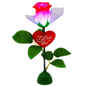 Luci LED a Forma di Rosa per la <span class=keywords><strong>Festa</strong></span> <span class=keywords><strong>della</strong></span> <span class=keywords><strong>Mamma</strong></span>, Fiori Artificiali Luminosi, Rose Simulate, Regali per la <span class=keywords><strong>Mamma</strong></span>, Decorazioni per la <span class=keywords><strong>Festa</strong></span> <span class=keywords><strong>della</strong></span> <span class=keywords><strong>Mamma</strong></span> - Product Image 1