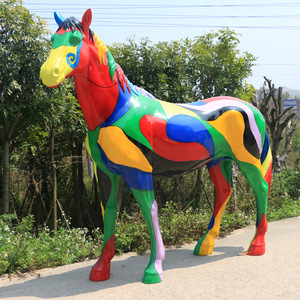 Statua della scultura del cavallo della resina della vetroresina di grandezza naturale nera completa della pittura fatta a mano su ordinazione per la decorazione dell'esposizione di Windows - Product Image 3