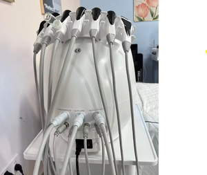 Equipo 7 en 1 de Hidrodermoabrasión con Oxígeno Negro, Burbujas de Oxígeno, Peeling Acuático, Oxígeno Azul Hielo, Jet Inteligente, Aqua Peel, Burbujas Pequeñas - Product Image 4