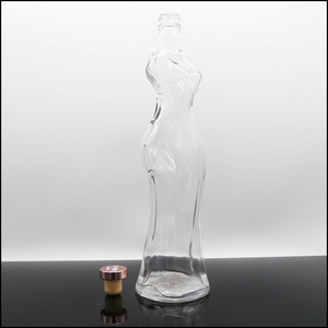 Botella de Vidrio Transparente para Licor de 500 ml, Diseño Único en Forma de Mujer, Personalizable al por Mayor - Product Image 2