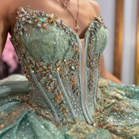 Mily Bridal MQ227 Vestidos de Quinceañera Brillantes Color Verde Menta con Aplicaciones de Encaje Dorado en Tallas Grandes Vestido de Fiesta para Dulces 16