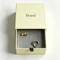Boîte à bijoux en papier avec logo personnalisé pour bagues, boucles d'oreilles, bracelets et colliers, emballage en carton, boîte à tiroir