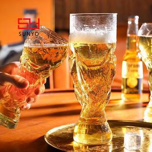 Tasse en verre à bière en relief <span class=keywords><strong>Verrerie</strong></span> en gros style allemand réutilisable géant en forme de football - Product Image 4