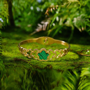 Bracelet ajustable en acier inoxydable 316L plaqué or PVD avec incrustation verte - Product Image 3