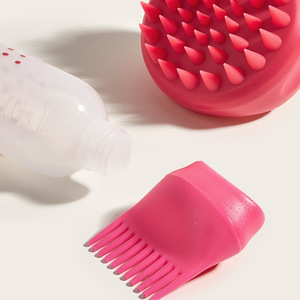 Bouteille de shampoing sec 160 ml avec applicateur à dents, flacon pour coloration et permanente avec marqueurs de mesure, ensemble à pois roses - Product Image 3