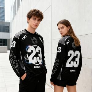 เสื้อเจอร์ซีย์กีฬาอเมริกันสไตล์สตรีทแวร์ปี 2026 แขนยาว พิมพ์ลายกราฟิกแบบ DTG ออกแบบเองได้ เสื้อสเวตเชิ้ตลำลองสำหรับทุกเพศ - Product Image 1