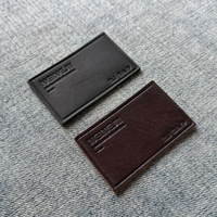 Étiquettes en cuir PU/véritable avec logo et couleur personnalisés, logo gravé au laser, patchs en relief pour jeans, sacs, vêtements et vêtements de mode
