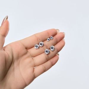 Pendientes de Plata 925 con Circonita Cúbica Redonda 5A, Diseño Minimalista, Joyería Fina para Mujer, Marca Dylam - Product Image 2