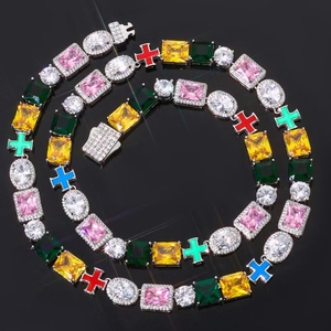 Collana di Lusso Placcata Oro con Croce Smaltata e Zirconia Colorata, con Catena a Maglie con Gemme Arcobaleno Vibranti per Donne Eleganti - Product Image 3