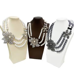 Kalung mutiara berlapis, perhiasan wanita dengan tali manik-manik dengan bunga paduan bertatahkan berlian aksesoris pernikahan modis - Product Image 4