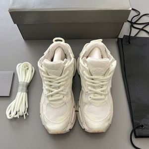 Chaussures de sport de luxe de créateur de haute qualité 2026, tendance pour hommes et femmes, confortables pour l'extérieur et décontractées, vente en gros - Product Image 3