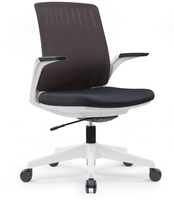 Chaise de bureau exécutive en maille avec accoudoirs ergonomiques et support robuste