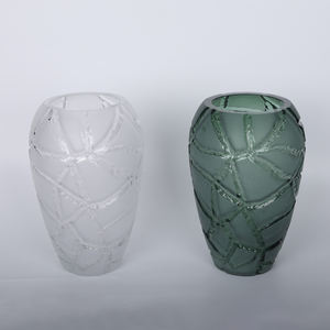 Jarrón de Vidrio de Lujo Hecho a Mano, Verde Mate, Minimalista, Moderno, Decoración del Hogar, Recipiente Floral, Calidad Resistente, Hermético, para Mesa de Sala de Estar - Product Image 5