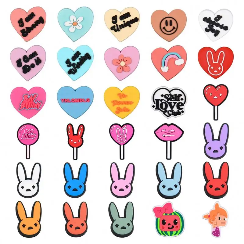 2024 Rubber Led Versatile Best Custom anime game Bad Bunny PVC Shoe charms para zuecos