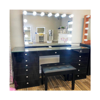 Chaise de luxe pour chambre à coucher moderne Coiffeuse de maquillage avec miroir led et tiroir lumineux Coiffeuse pour chambre à coucher