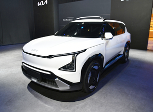 Proveedores Verificados de Autos Eléctricos <span class=keywords><strong>KIA</strong></span>, Nuevo <span class=keywords><strong>Kia</strong></span> Sorento 2024, <span class=keywords><strong>KIA</strong></span> EV5 Land, SUV 4x4 de Largo Alcance de 530 km, Precio del Vehículo Eléctrico Stinger - Product Image 4