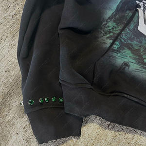 Sudadera con Capucha de Cuello Redondo Estilo Vintage Urbano con Diseño de Sublimación Personalizado, Patrón Personalizado, Impresión DTG, Tejido French Terry Grueso, Corte Regular, Unisex - Product Image 4