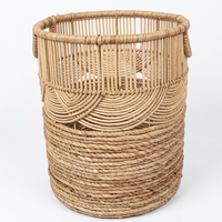 Conjunto de 3 Cestas de Parede Boho Ecológicas de Jacinto-d'água com Padrões Tribais Artísticos para Decoração de Sala de Estar e Hall de Entrada