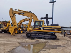 รถขุดตีนตะขาบ CAT 330BL มือสอง ผ่านการทดสอบอย่างสมบูรณ์ นำเข้าจากญี่ปุ่นแท้ น้ำหนัก 30 ตัน สภาพดี เครื่องจักรก่อสร้างสำหรับงานหนัก - Product Image 4