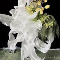 Fleurs de scène de mariage personnalisées de grande taille faites à la main, ensemble de pétales de fleurs en soie organza de luxe pour la décoration de fenêtre de mariage