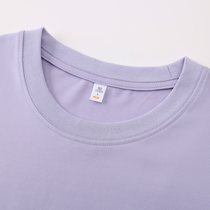 T-shirt unisexe personnalisé de haute qualité 7A antibactérien sans couture 220 GSM anti-boulochage 200 fils avec ourlet fendu col rond pour hommes OEM Nouveau modèle - Product Image 2