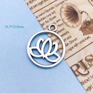 Ciondoli per Yoga e Meditazione Om Aum Fiore di Loto, Personalizzabili con Logo, Componenti per Creazione di Gioielli Spirituali Buddisti per Collane e Bracciali - Product Image 3