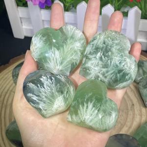 Venta al por Mayor de Corazones Tallados en Fluorita Natural, Gemas Pulimentadas, Artesanías de Cristal de Cuarzo para Decoración Fengshui - Product Image 2