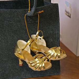 Nouvelles mini chaussures de <span class=keywords><strong>danse</strong></span> <span class=keywords><strong>latine</strong></span> porte-clés pour enfants, cadeau pour filles, <span class=keywords><strong>petit</strong></span> ornement, accessoires pendentif personnalisables - Product Image 1