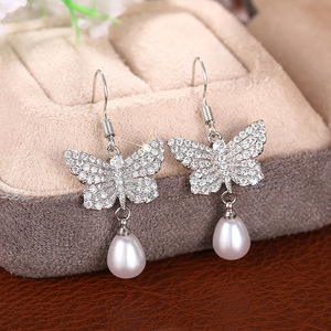 Orecchini a Gancio con Perle Simulate a Forma di Farfalla per Donne, Eleganti Gioielli da Sposa - Product Image 6