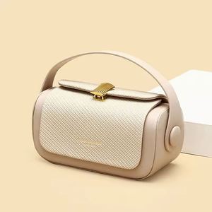 Cross-Border Foreign Trade High-End Genuine Leather Classic Dress Small Crossbody Bag Women Versatile Light Luxury Sling Bag - Product Image 4