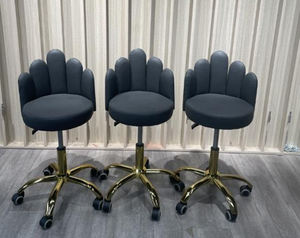 Taburete de Salón de Cuero PU, Silla de Barbero Giratoria con Altura Ajustable, Asiento Acolchado para Salón de Belleza con Base Dorada - Product Image 6