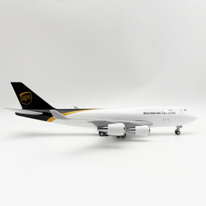 Modelo de Avión UPS B747 de Metal Fundido a Presión de 30 cm, Decoración Perfecta para Escritorio y Regalo de Navidad para Aficionados a la Aviación - Product Image 4