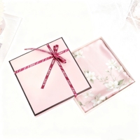 Boîte cadeau rigide pour bijoux de luxe personnalisée avec feuille d'or, impression 4C, avec couvercle et base, doublure en éponge, matériaux recyclés pour les mariages