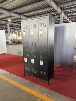 Casier métallique européen à 6 portes avec crochets, pieds autoportants, structure démontable (KD), écologique, durable, en acier premium pour le rangement de bureau