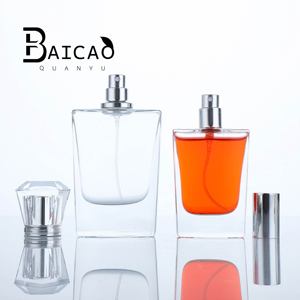 Flacon de parfum de luxe 100 ml en verre plat carré, élégant, vide, en cristal, pour voyage, rechargeable, avec bouchon à vis et pulvérisateur - Product Image 2