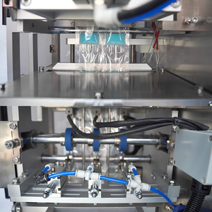 Máquina Automática de Envasado de Gel Energético en Bolsitas Pequeñas de Forma Irregular, Multicarril, 4 Carriles, VFFS - Product Image 5