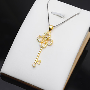 Colgante de Plata de Ley S925 con Diseño de Trébol de la Suerte, Colgante Personalizado Versátil con Perla de 6-7 mm para Mujer, Accesorios de Joyería DIY 728 - Product Image 4