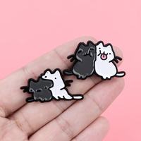Broches en métal en gros, motifs de chats mignons pour couples, badges créatifs en forme de chaton pour vêtements et accessoires de sac