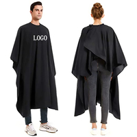 Vente en gros de capes de barbier en polyester imperméable et confortable, résistantes à la décoloration, avec broderie de logo personnalisé pour salon de coiffure