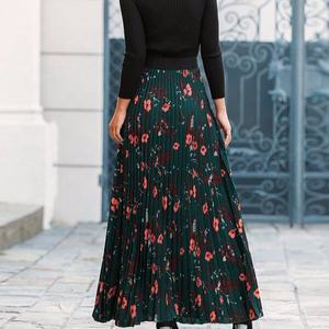 MANNI Gonna Lunga Avvolgente da Donna a Vita Alta in Chiffon con Stampa Floreale, Plissettata e con Volant - Product Image 3